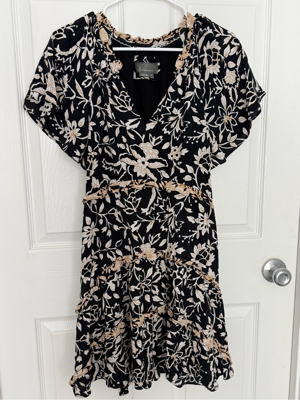 Anthropologie Robin Mini Dress with Black Cream Floral Print Sz Small
